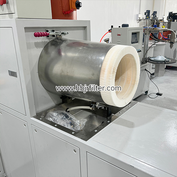 Automatic air filter paper filling machine (6)